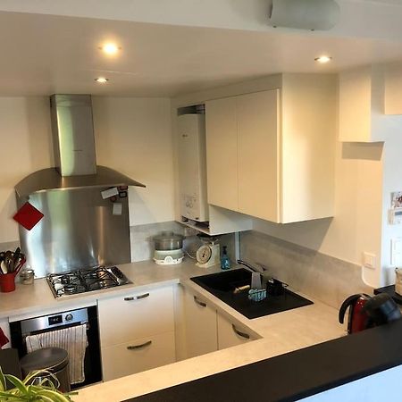 Appartement En Duplex Avec Parking Et Jardinet Бурж Екстериор снимка